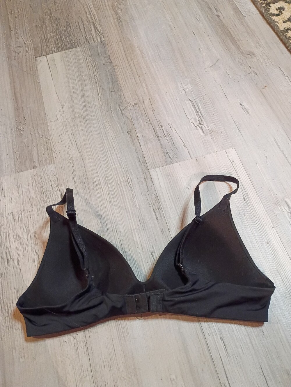 Victoria Secret - Picture 3 of 4